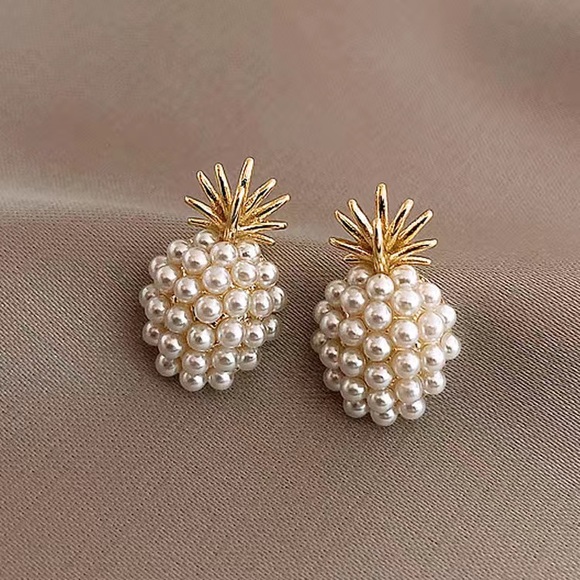 Jewelry - Pearl Pineapple Earrings